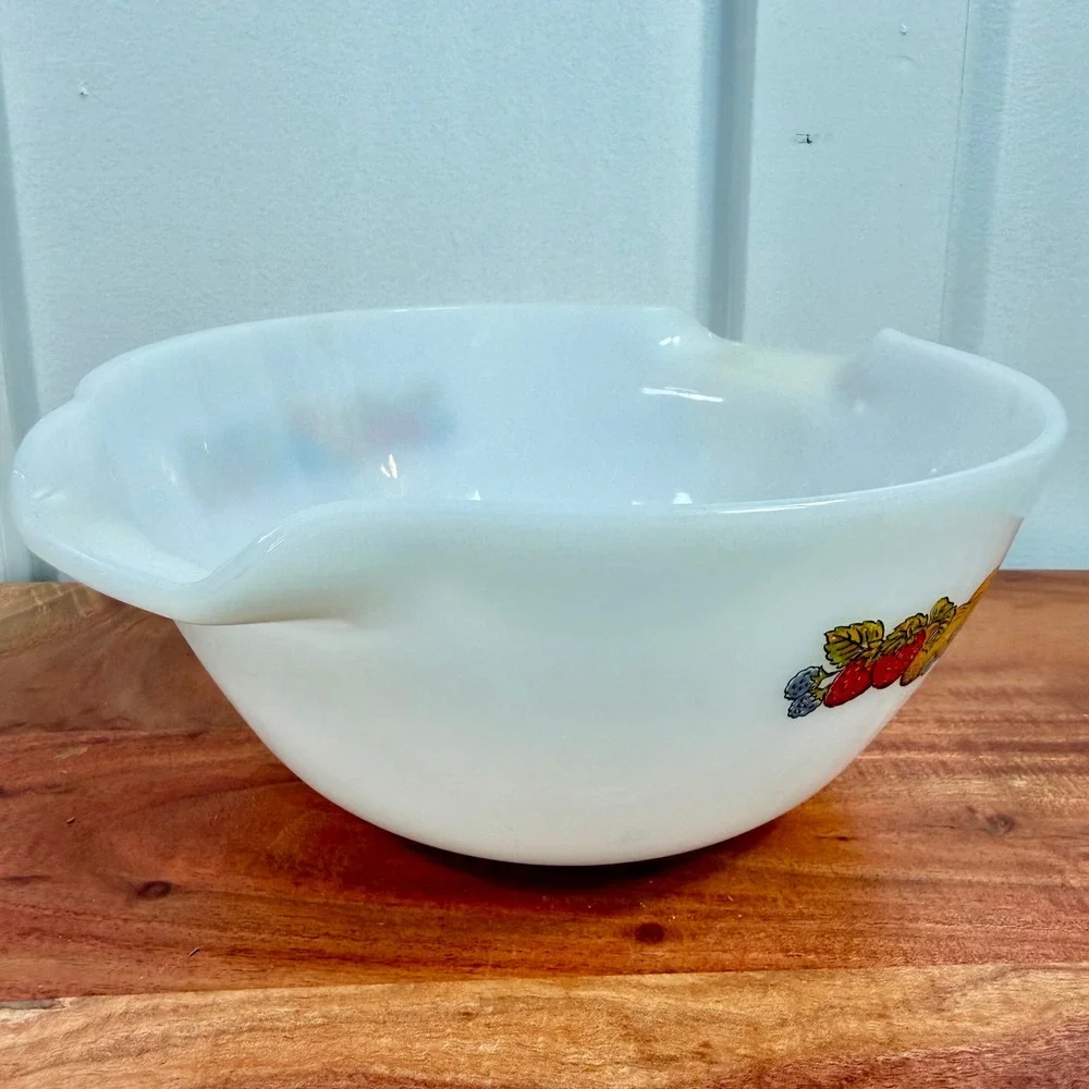Vintage Fire-King Summerfield Fruit Milk Glass Mixing Bowl Anchor Hocking 1.5 Qt